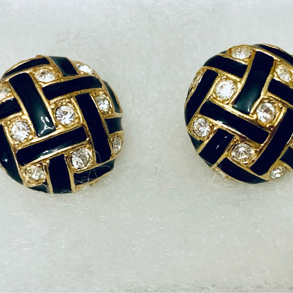 Vintage ROMAN clip-on sparkle earrings with black and gold tone basketweave